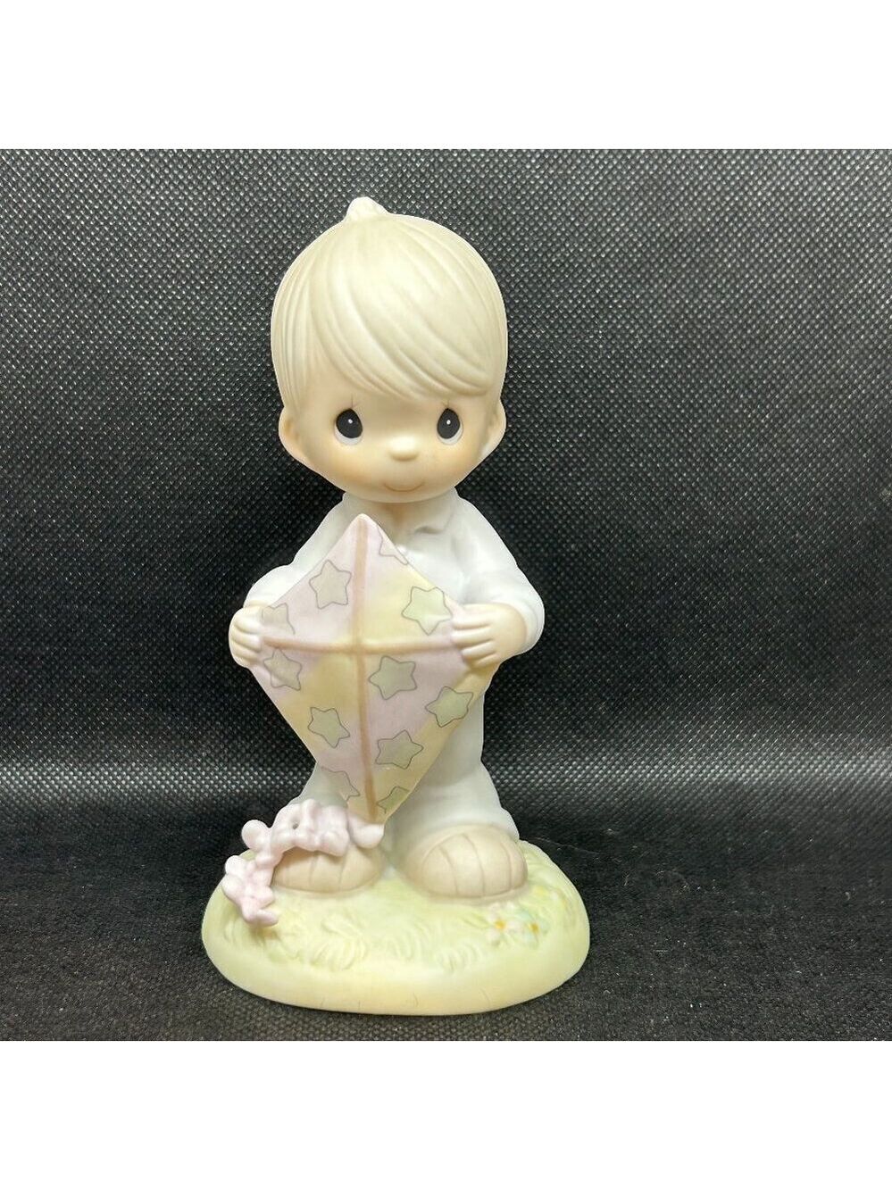 PRECIOUS Moments "High Hopes" figurine
